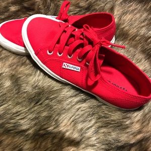 Women's Red 2750 Cotu Classic Sneakers